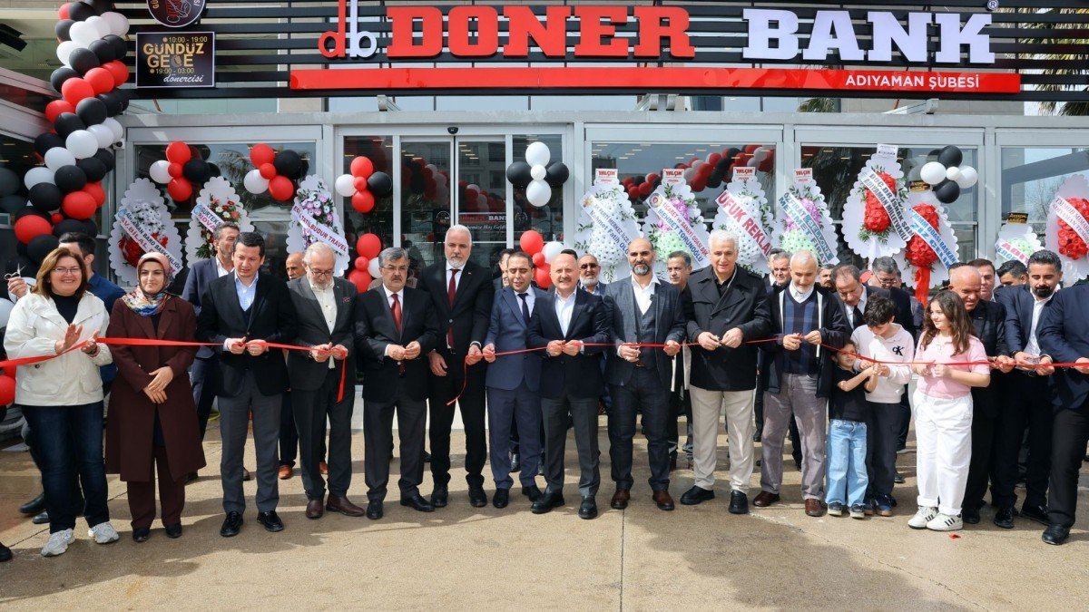 Adıyaman'da Dönerbank ve Espressolab şubeleri hizmete açıldı