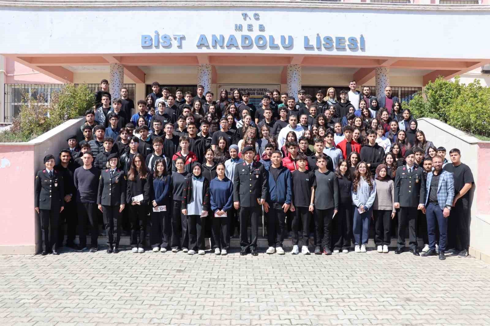 Gaziantep'te öğrencilere jandarma mesleği tanıtıldı