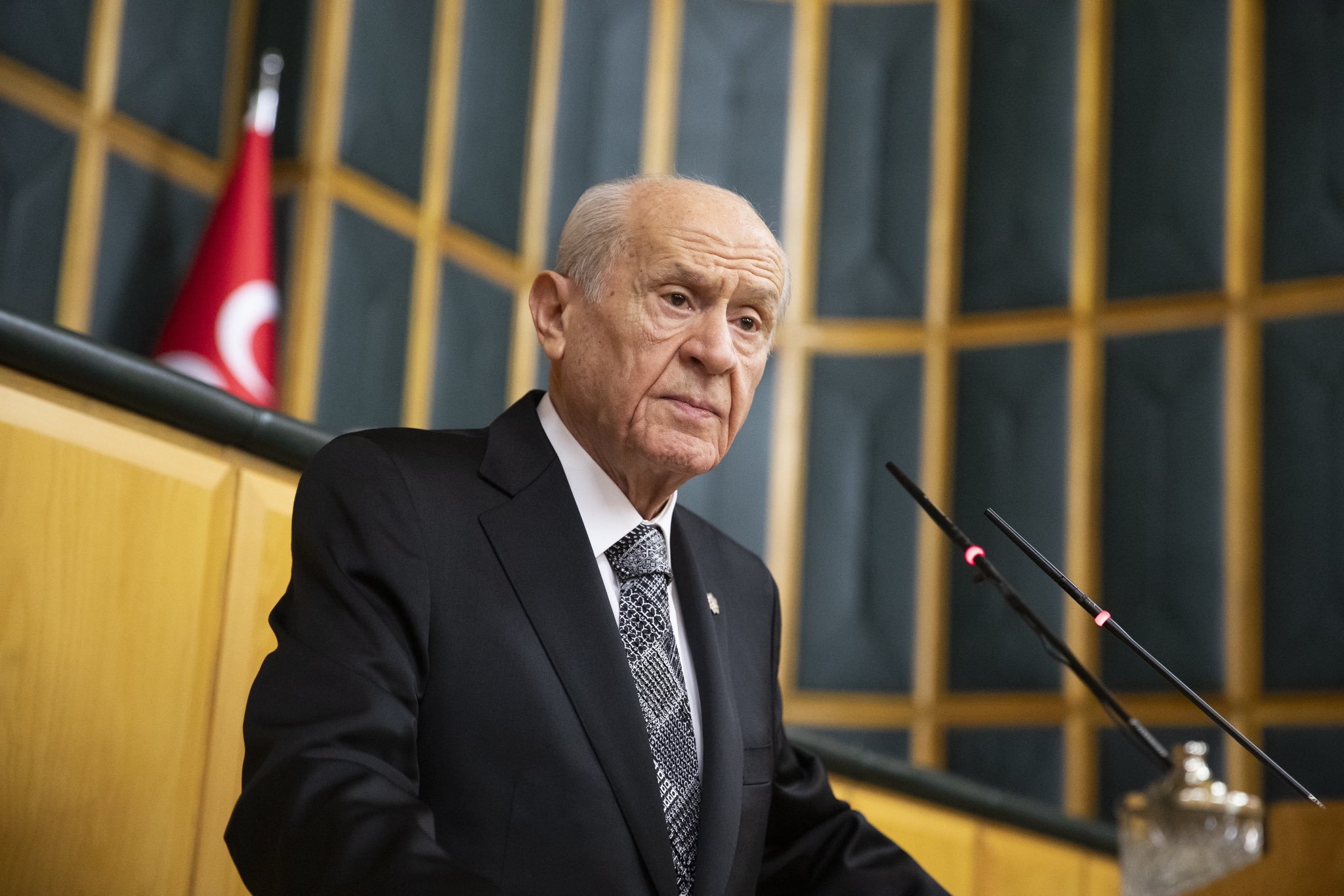 Bahçeli: İzzet Ulvi Yönter Akademik Nedenlerle Ayrıldı