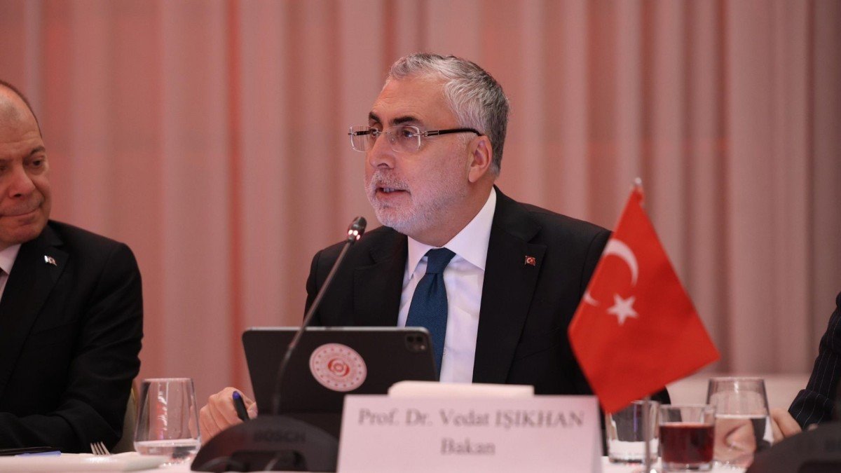 Bakan Işıkhan açıkladı: Mesleki Yeterlilik Belgesi kapsamı 244 mesleğe yükseltildi