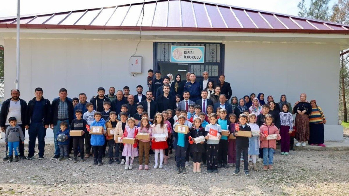 Kahta'da Kifiri İlkokulu'na yeni kütüphane açıldı