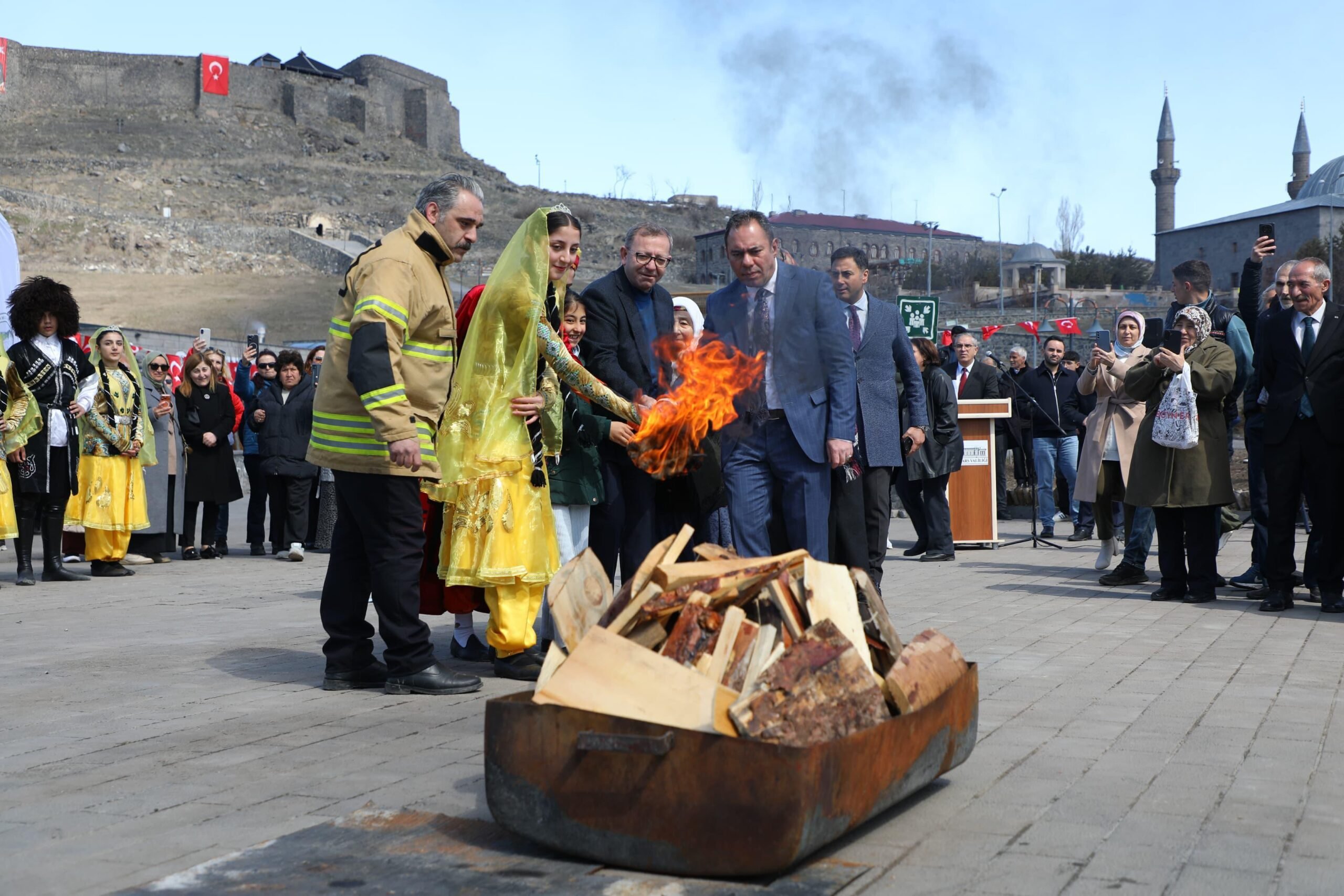 Kars'ta Nevruz Bayramı Coçkuyla Kutlandı