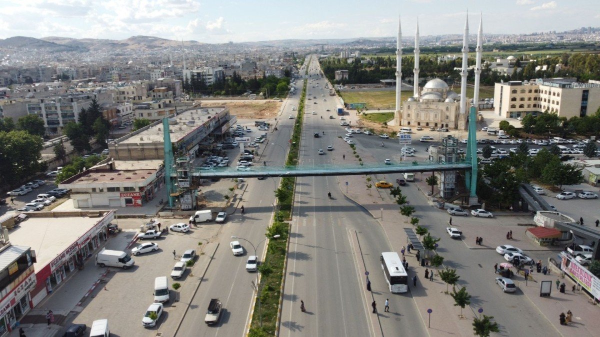 Şanlıurfa Akçakale yolu'na köprülü kavşak
