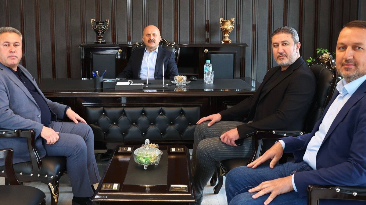 Adıyaman Valisi Osman Varol Ulaştırma Esnafıyla Bir Araya Geldi