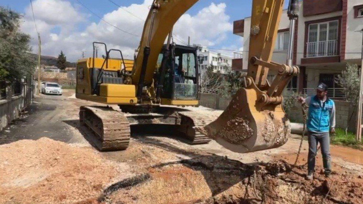 Adıyaman’da Altyapı Yenileniyor: Yeşilyurt Mahallesi’nde Kanalizasyon Hattı Değişiyor