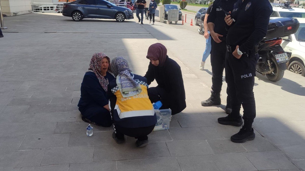Adıyaman'da depremzede kadın hak mahrumiyeti iddiasıyla eylem yaptı - Videolu Haber