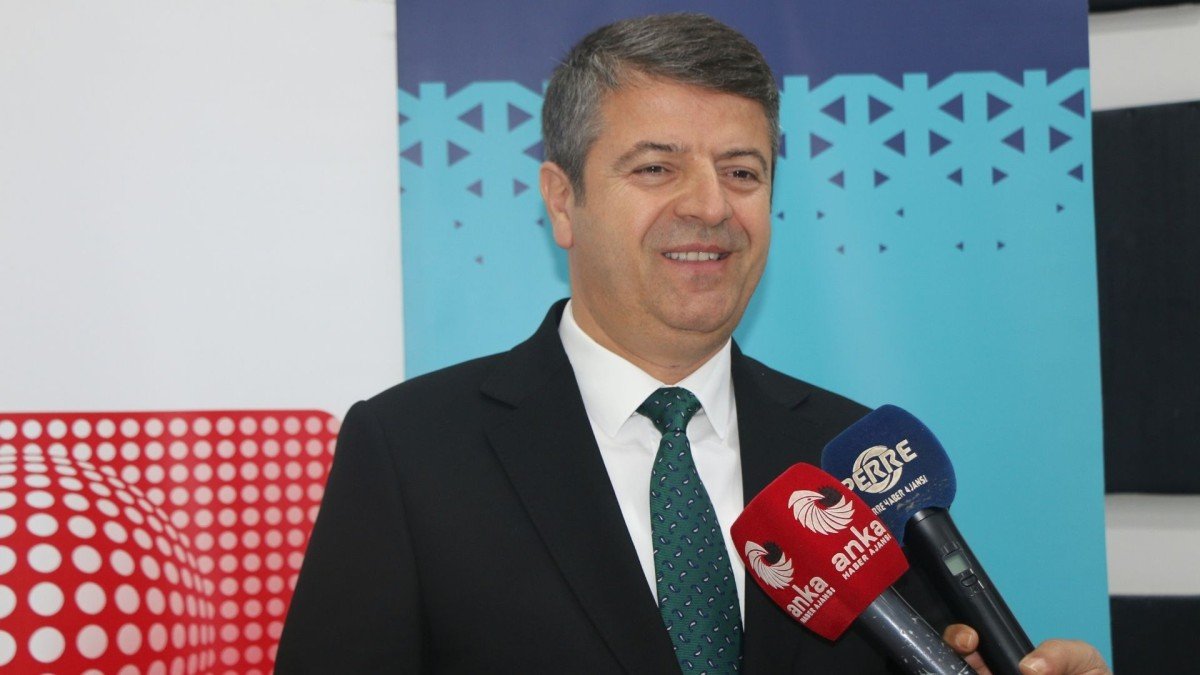 Başkan Tutdere'den Van depremi için 'geçmiş olsun' mesajı