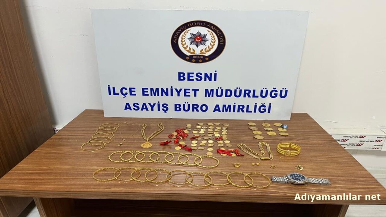 Besni'de Bulduğu Altın Dolu Çantayı Polise Verdi