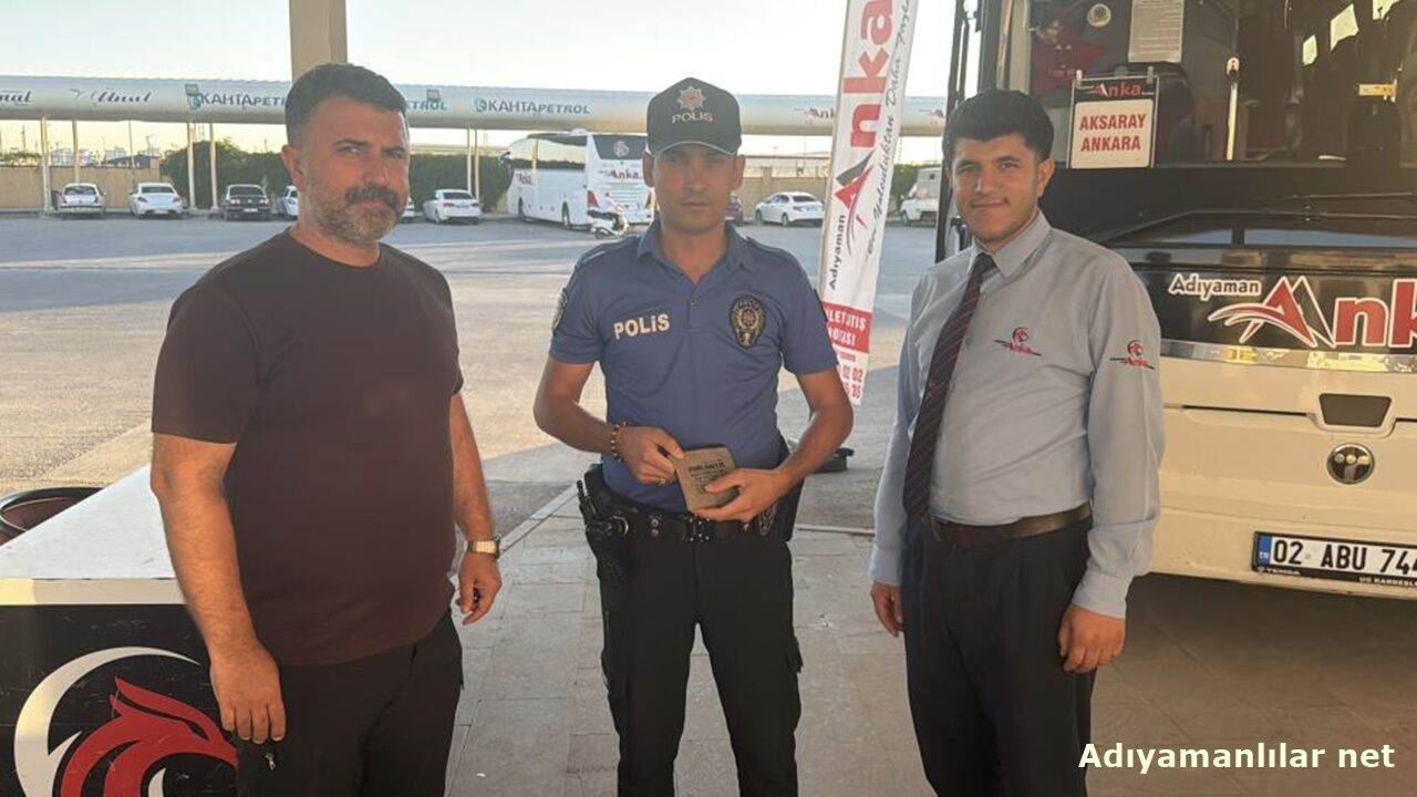 Otobüste Bulduğu 4,5 Milyonluk Emaneti Sahibine Teslim Etti