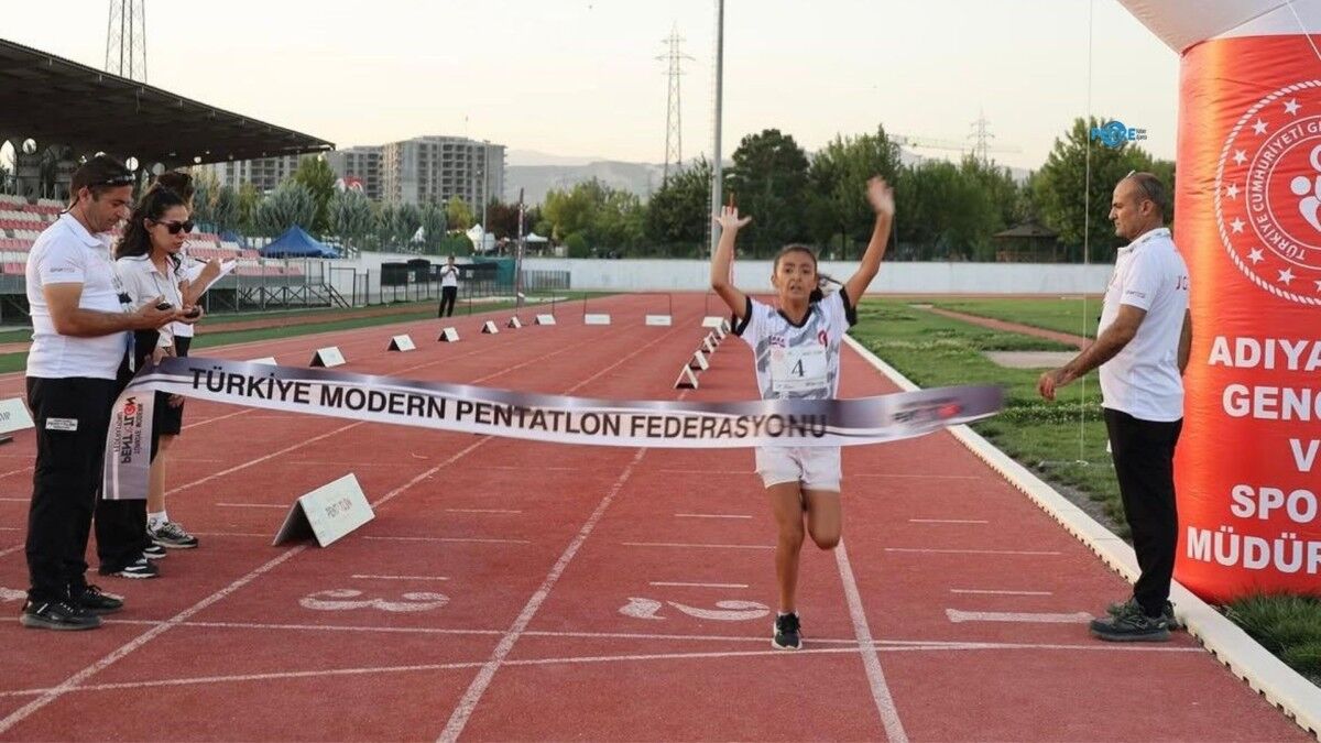 Adıyaman'da U9'dan U17'ye modern pentatlon mücadelesi