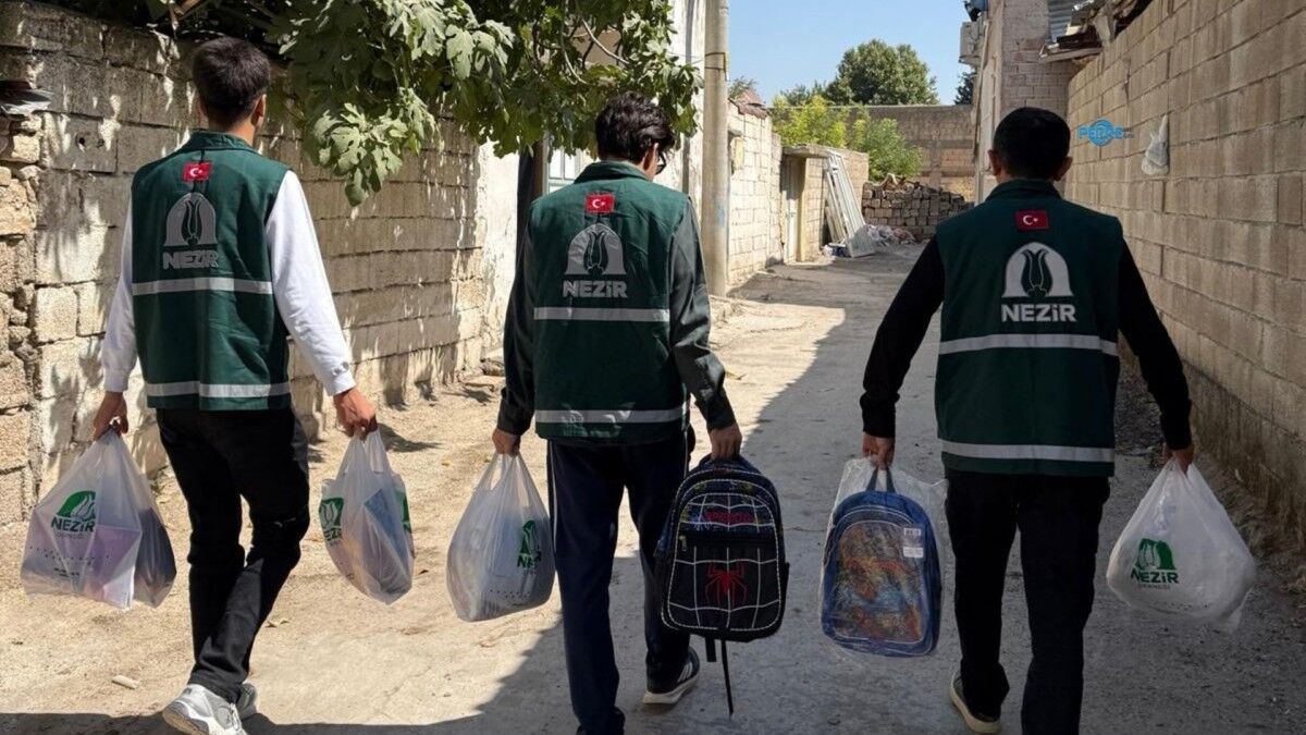 Adıyaman'da Nezir Derneği'nden öğrencilere eğitim desteği