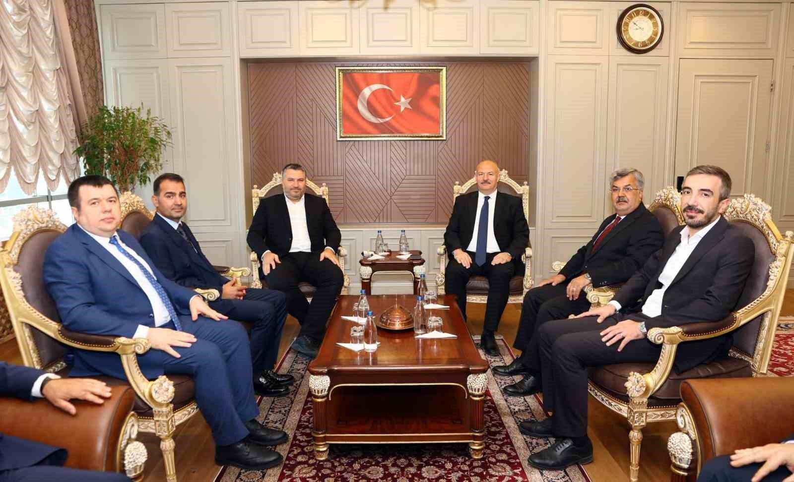 Bakan Yardımcısı İnan, sanayi yatırımlarını değerlendirdi
