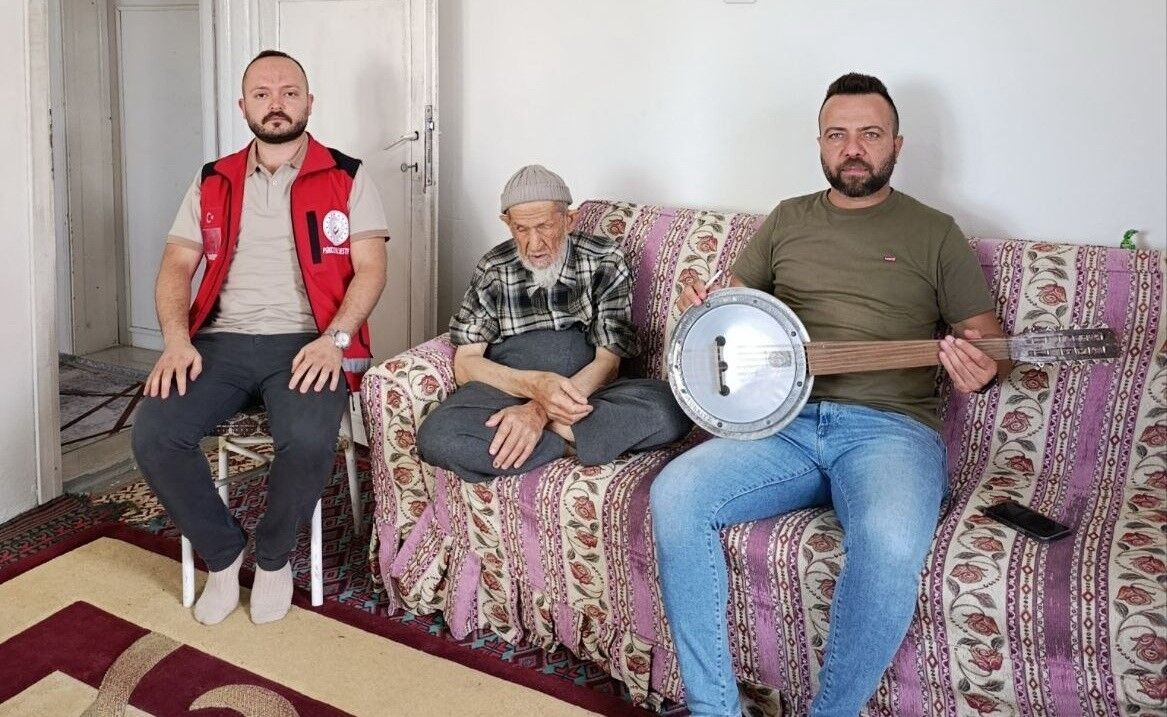 Çınarlara Vefa Projesi'nde cümbüş ve uzun hava sürprizi