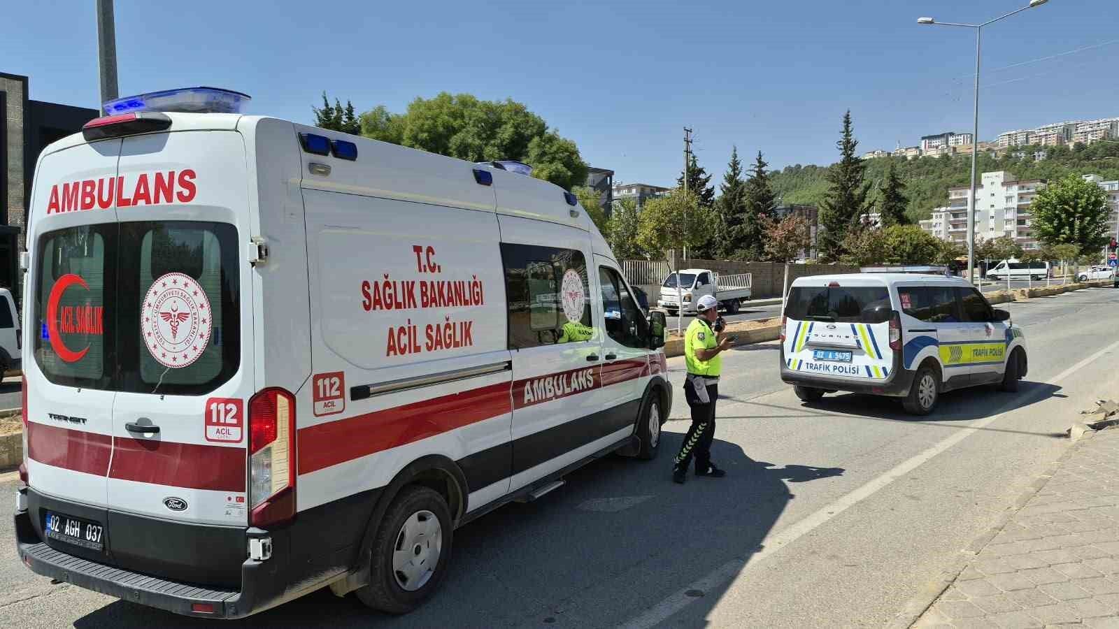 Motosikletin çarptığı kadın yaralandı