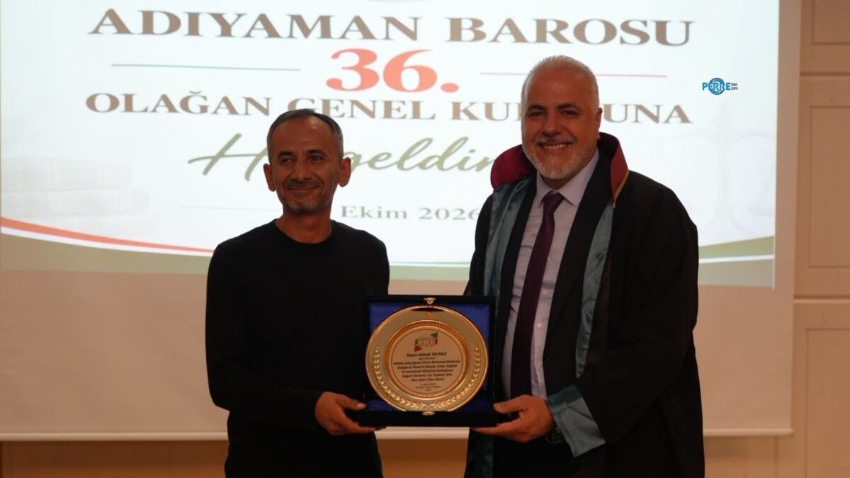 Bilal Doğan'dan duygusal veda: Baro emekçilerine plaket verdi