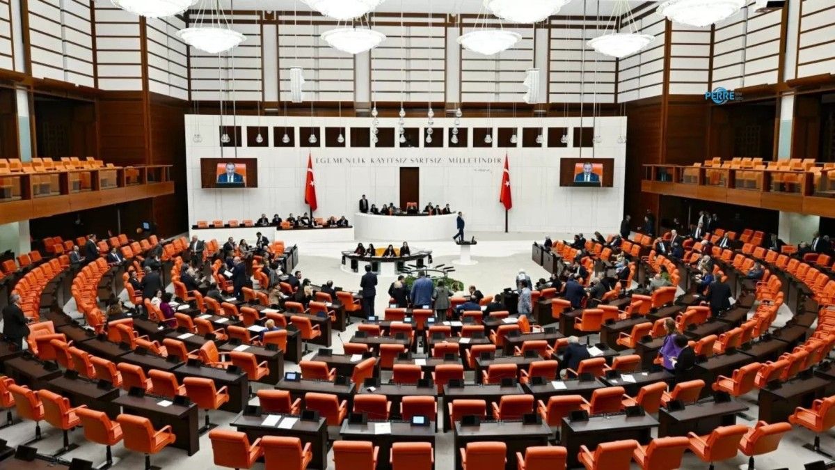 Fon krizinin araştırılması için verilen 5 önerge AK Parti ve MHP oylarıyla reddedildi