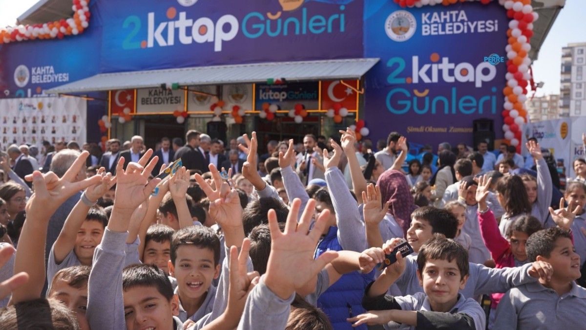 Kahta 2. Kitap Günleri'nde yoğun ilgi: Salonlar doldu, ziyaret saatleri uzatıldı