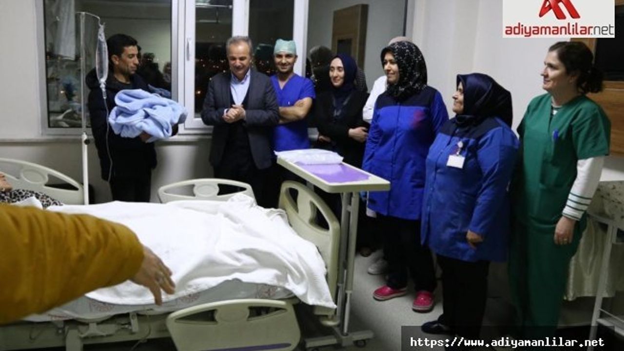 Başkan Süleyman Kılınç, yılın ilk bebeğini ziyaret etti