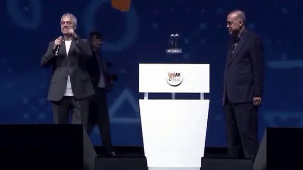 Cumhurbaşkanı Erdoğan'a Cengiz Kurtoğlu sürprizi