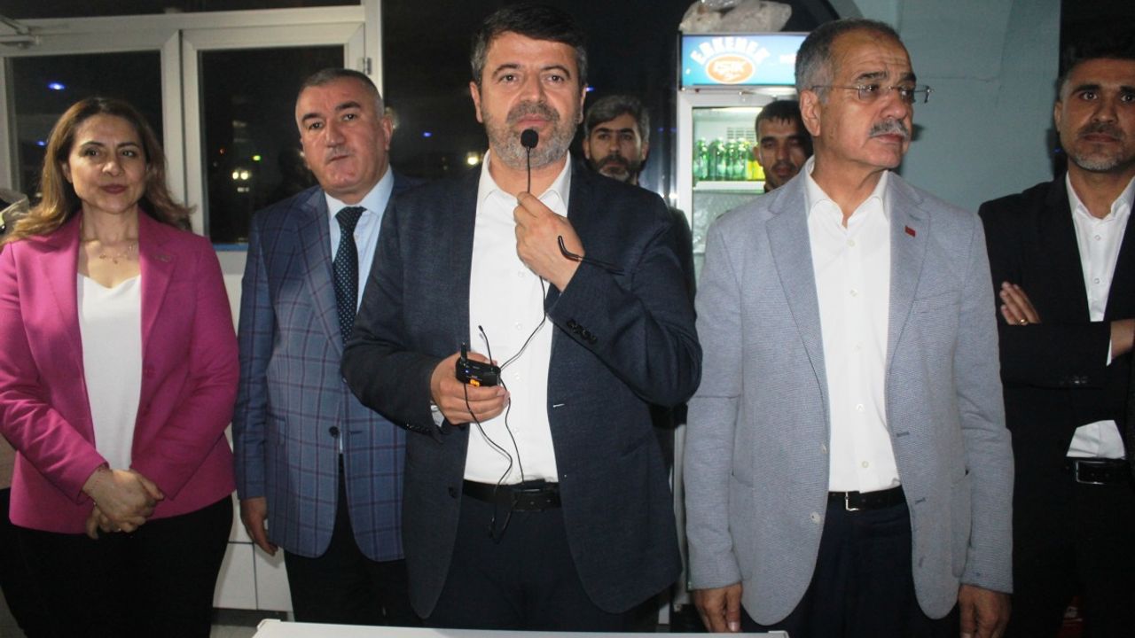 CHP, Kahta’da adaylarını tanıtarak seçim startını verdi