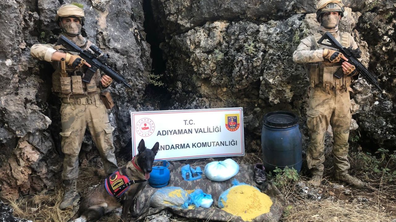 Adıyaman'da PKK'ya ait yaşam malzemesi imha edildi