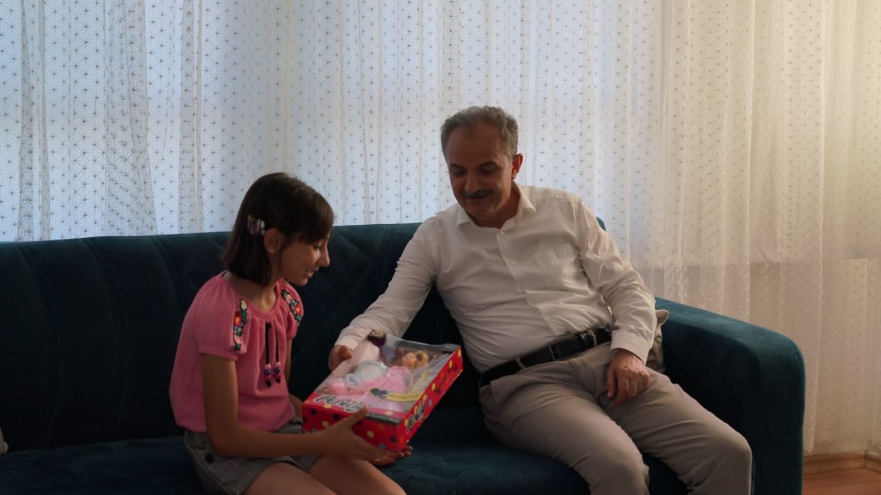 Başkan Kılınç'tan Duru'ya doğum günü sürprizi  - Videolu Haber