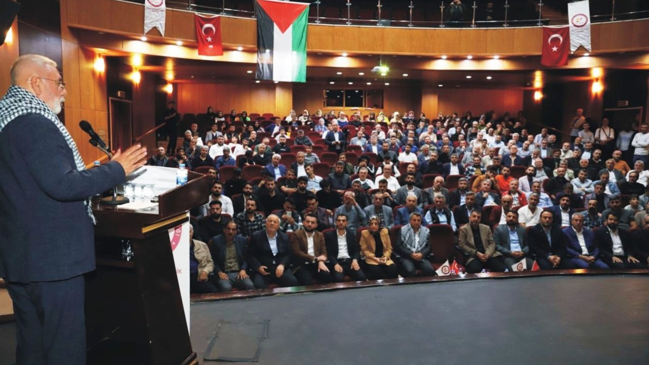 Kahta’da ‘Filistin Biziz, Biz Filistiniz’ konulu konferans
