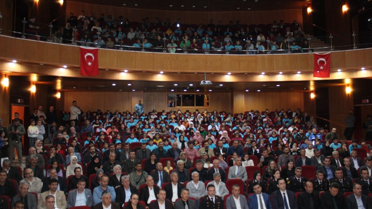 Kahta'da Gazi Mustafa Kemal Atatürk 10 Kasımda anıldı