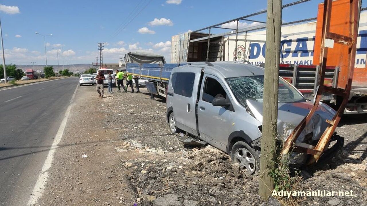 Kilis'te Ters Yönde İlerleyen Araç Kaza Yaptı, 1 Kişi Yaralandı