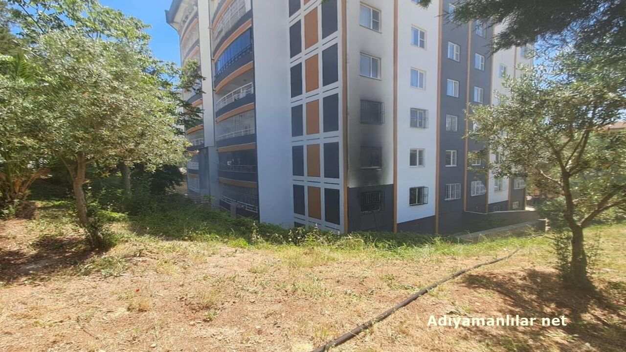 Kilis'te Evde Çıkan Yangında 4 Kişi Etkilendi