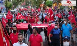 Adıyaman'da Vatandaşlar demokrasi nöbeti için meydanlara koştu