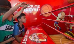 Afetzede çocuklar 'İletişim'le eğlendi