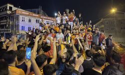 Galatasaray'ın şampiyonluğu coşkuyla kutlandı  - Videolu Haber