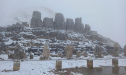 Yağan karla birlikte Nemrut Dağı'nda muhteşem görüntüler oluştu