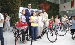 Karaköprü'de en çok kitap okuyan öğrenciler bisikletle ödüllendirildi  - Videolu Haber