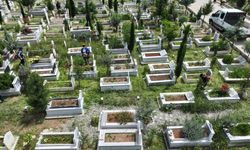 Mezarlıklarda genel bakım çalışmalarını sürdürüyor  - Videolu Haber
