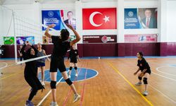 Filenin Sultanlarına özenerek voleybola başladılar  - Videolu Haber