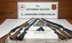 Adıyaman’da bir evde çok sayıda silah ele geçirildi: 1 gözaltı 