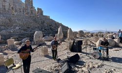 Cenk Erdoğan ve Trio’dan Nemrut’ta muhteşem klip: 'Düz Dara' 8 Kasım’da yayında  - Videolu Haber