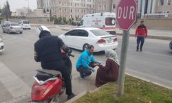 Adıyaman'da Valilik önünde trafik kazası: 1 yaralı  - Videolu Haber