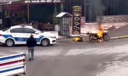 Şanlıurfa’da polisle tartışan ehliyetsiz sürücü önce motosikletini sonra kendini yaktı 