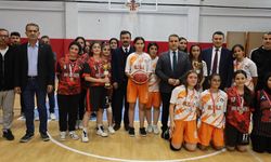 Kahta'da 'Genç Kızlar Basketbol İl Finali' tamamlandı: Şampiyon Mustafa Yardımcı Anadolu Lisesi