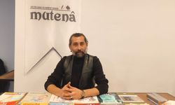 Mutenâ Dergisi’nden 'Serbest Kürsü' buluşması: Edebiyat dünyasının önemli isimleri bir araya geldi 