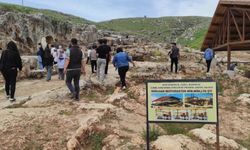 Adıyaman Belediyesi’nden YKS Adaylarına moral gezisi: Perre Antik Kenti’nde tarihle buluşma  - Videolu Haber