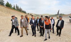 Vali Varol, Besni’de çevre yolunda incelemede bulundu 