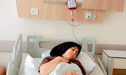 19 yaşındaki depremzede genç kız Sevda Maraşlıoğlu'nun ilik nakli için 60 bin TL'ye ihtiyacı var 