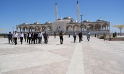 Adıyaman Belediyesi’nden sahabe türbesine kapsamlı temizlik çalışması  - Videolu Haber