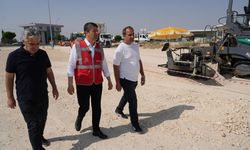 Adıyaman Belediyesi’nden ulaşım hamlesi: Mersin Caddesi’nde asfalt serimi başladı  - Videolu Haber