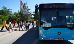 Adıyaman Belediyesi’nden YKS öğrencilerine ücretsiz ulaşım ve ikram desteği  - Videolu Haber