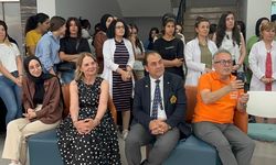 AKEM’E Rotary desteği: Öğrencilere 15 akıllı tahta ve teknolojik donanım 